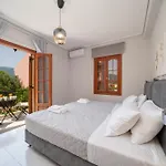 Mary's & Hotel Sami (Kefalonia)